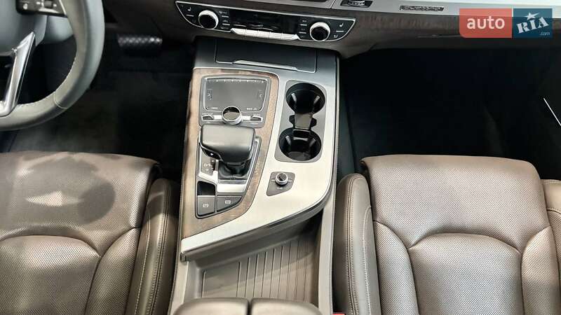 Внедорожник / Кроссовер Audi Q7 2019 в Луцке фото 47 Внедорожник / Кроссовер Audi Q7 2019 в Луцке