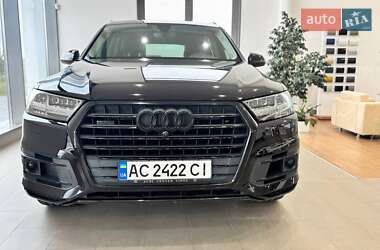 Внедорожник / Кроссовер Audi Q7 2019 в 