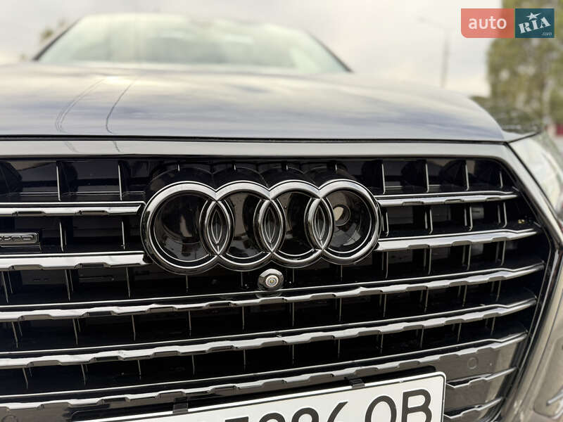 Позашляховик / Кросовер Audi Q7 2016 в Харкові