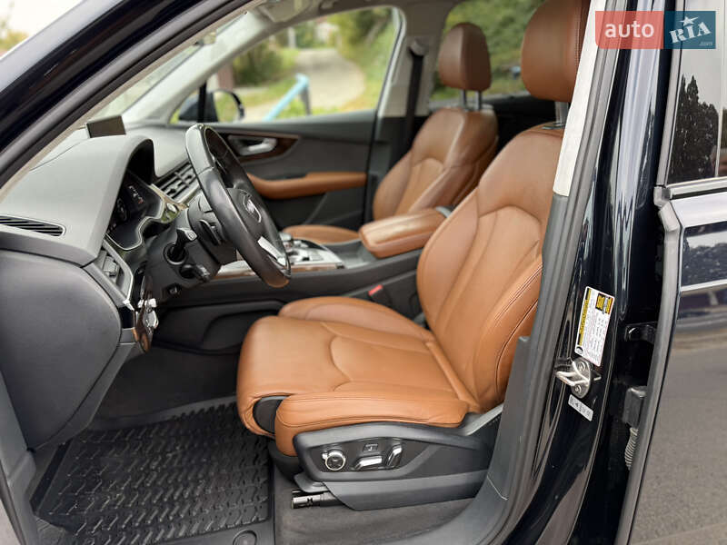 Позашляховик / Кросовер Audi Q7 2016 в Харкові