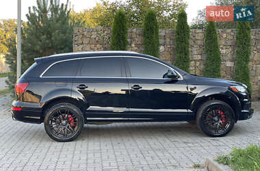 Внедорожник / Кроссовер Audi Q7 2014 в 