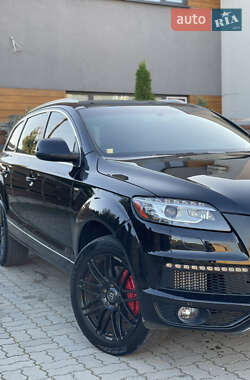 Внедорожник / Кроссовер Audi Q7 2014 в 