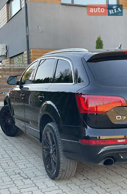 Внедорожник / Кроссовер Audi Q7 2014 в 