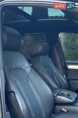Внедорожник / Кроссовер Audi Q7 2014 в 