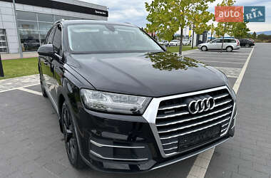 Позашляховик / Кросовер Audi Q7 2015 в Мукачевому