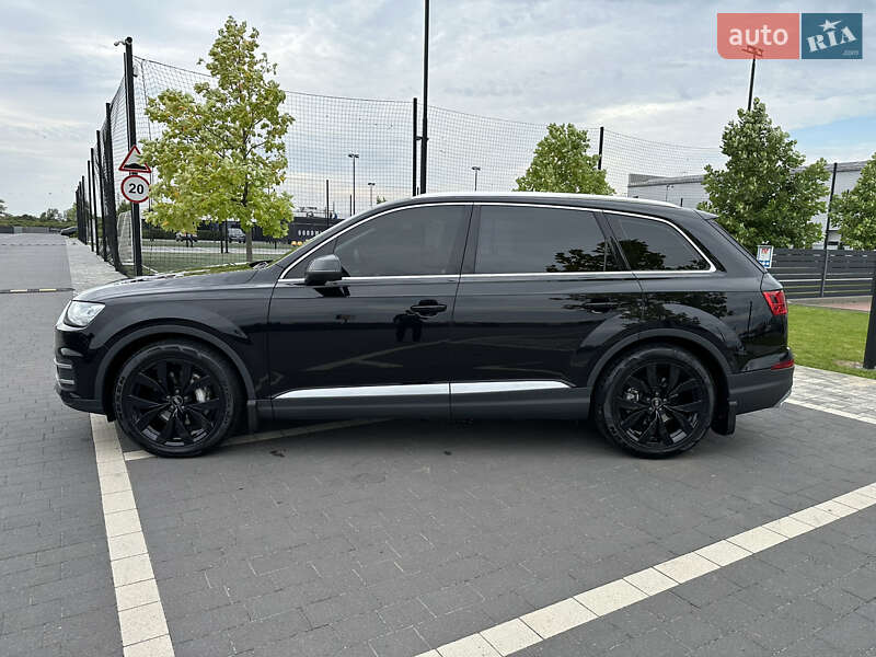 Внедорожник / Кроссовер Audi Q7 2015 в Мукачево
