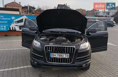 Позашляховик / Кросовер Audi Q7 2014 в 