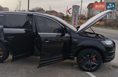 Позашляховик / Кросовер Audi Q7 2014 в 