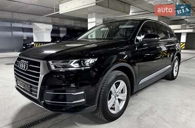 Позашляховик / Кросовер Audi Q7 2016 в 