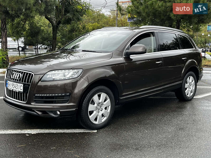 Позашляховик / Кросовер Audi Q7 2015 в Одесі