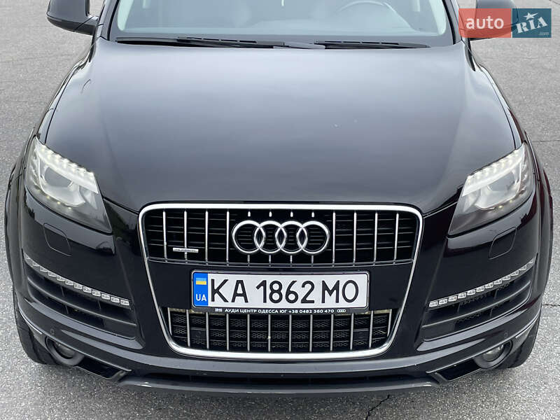 Внедорожник / Кроссовер Audi Q7 2014 в Киеве
