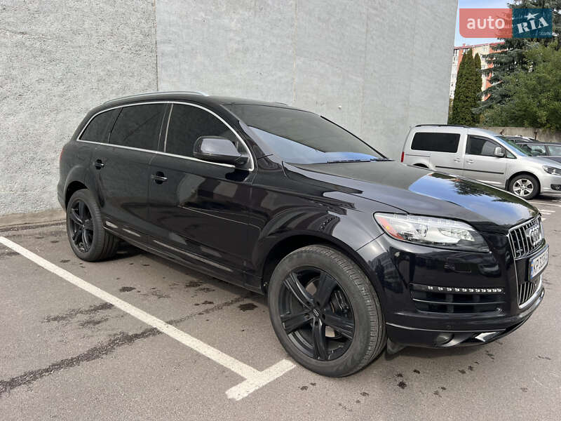 Позашляховик / Кросовер Audi Q7 2011 в Рівному
