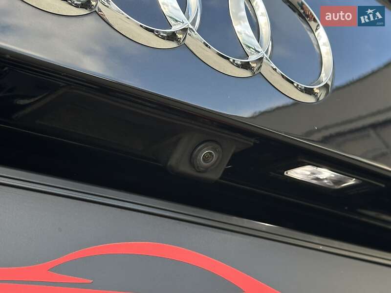 Позашляховик / Кросовер Audi Q7 2017 в Мукачевому