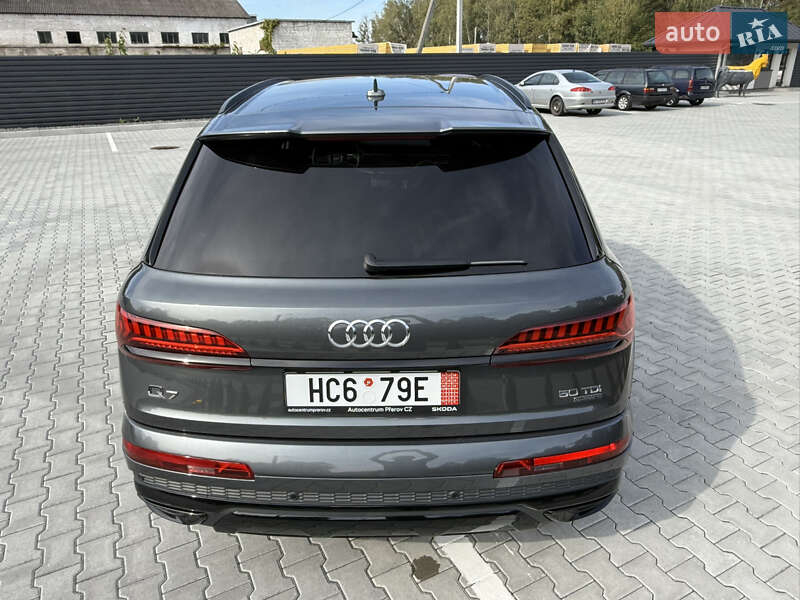 Позашляховик / Кросовер Audi Q7 2021 в Ковелі