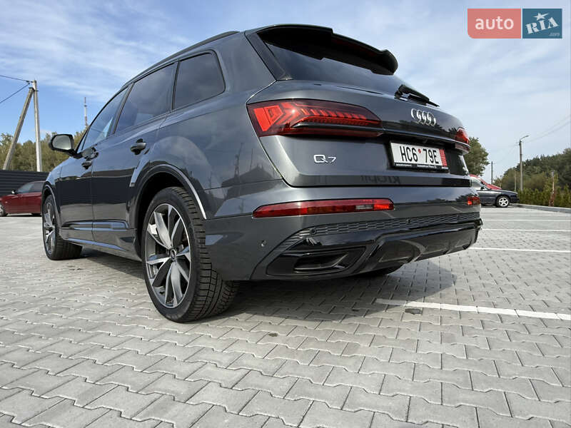 Позашляховик / Кросовер Audi Q7 2021 в Ковелі
