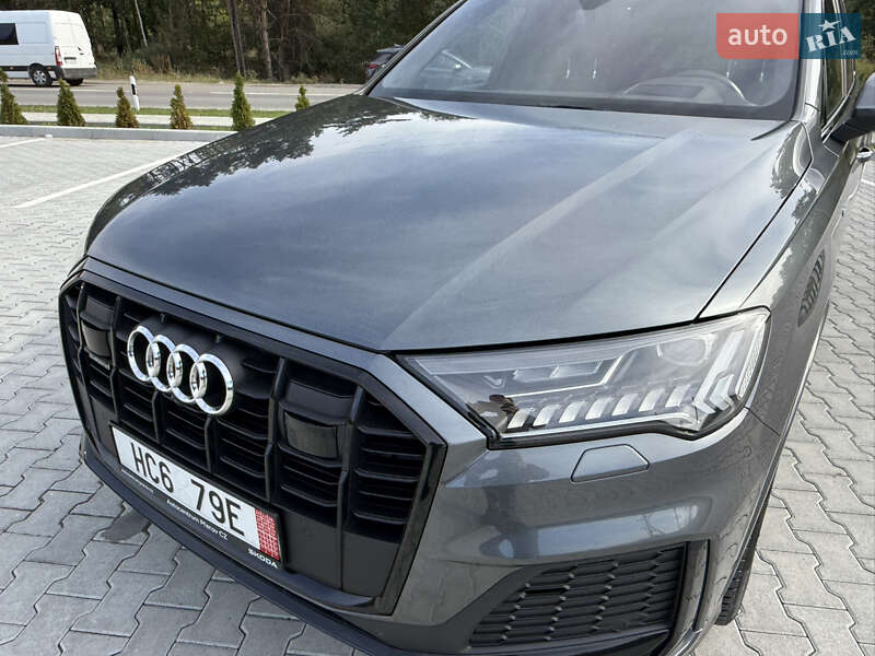 Позашляховик / Кросовер Audi Q7 2021 в Ковелі
