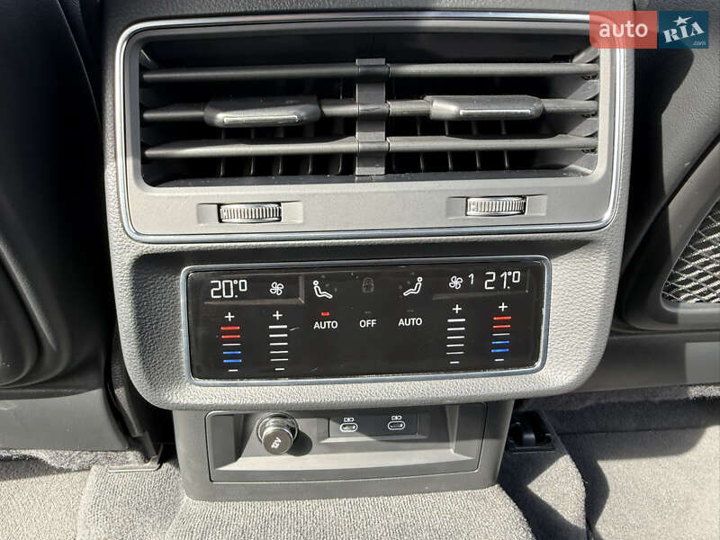 Позашляховик / Кросовер Audi Q7 2021 в Ковелі