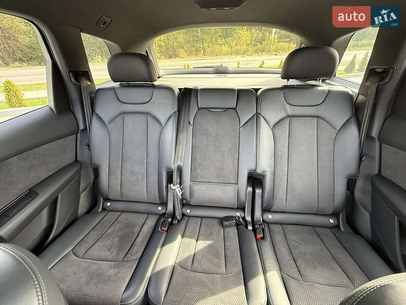 Позашляховик / Кросовер Audi Q7 2021 в Ковелі