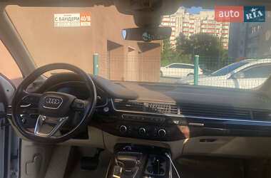 Позашляховик / Кросовер Audi Q7 2017 в 