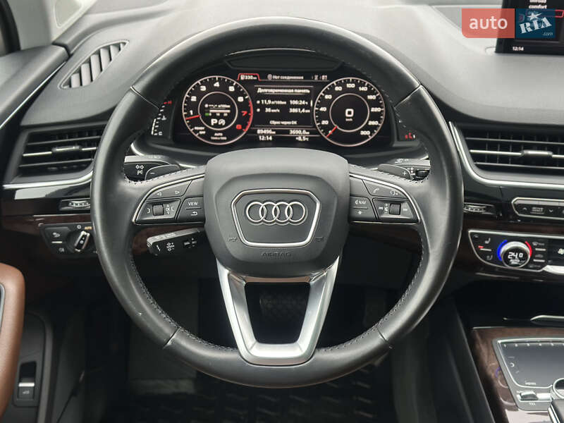 Позашляховик / Кросовер Audi Q7 2016 в Києві