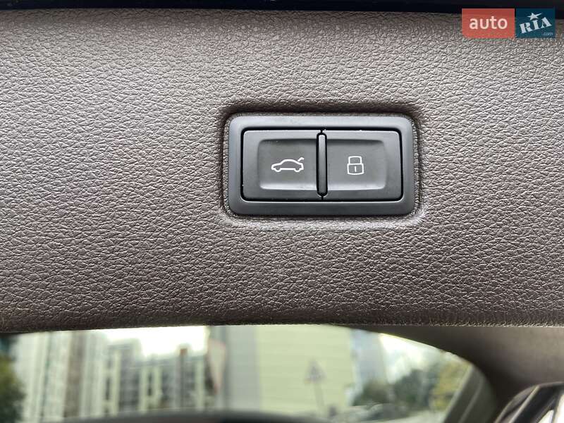 Позашляховик / Кросовер Audi Q7 2019 в Львові