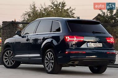 Внедорожник / Кроссовер Audi Q7 2018 в 