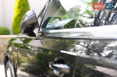 Позашляховик / Кросовер Audi Q7 2022 в 