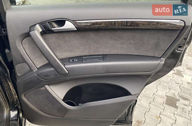 Внедорожник / Кроссовер Audi Q7 2013 в 