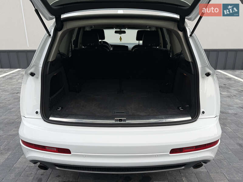 Внедорожник / Кроссовер Audi Q7 2012 в Ровно
