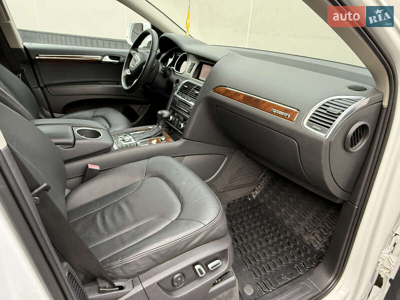 Внедорожник / Кроссовер Audi Q7 2012 в Ровно