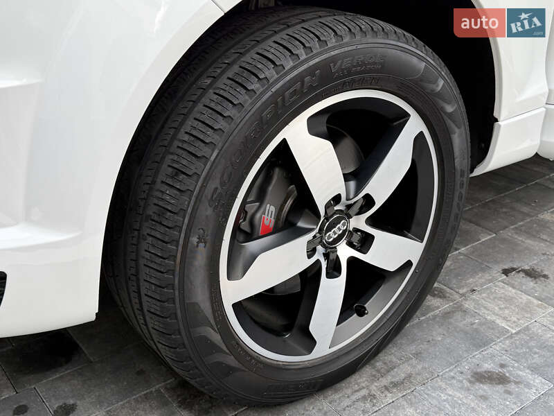 Внедорожник / Кроссовер Audi Q7 2012 в Ровно