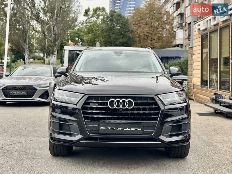 Внедорожник / Кроссовер Audi Q7 2018 в Киеве фото 3 Внедорожник / Кроссовер Audi Q7 2018 в Киеве