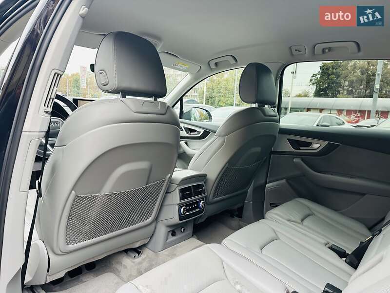 Внедорожник / Кроссовер Audi Q7 2018 в Киеве фото 34 Внедорожник / Кроссовер Audi Q7 2018 в Киеве