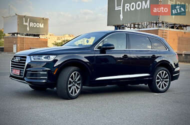 Внедорожник / Кроссовер Audi Q7 2018 в 