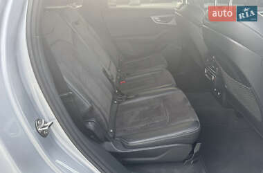 Внедорожник / Кроссовер Audi Q7 2018 в 