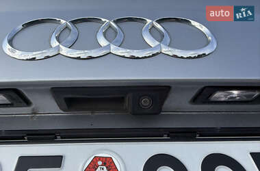 Внедорожник / Кроссовер Audi Q7 2018 в 