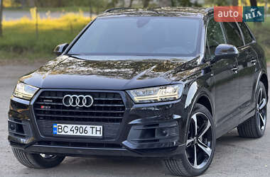 Внедорожник / Кроссовер Audi Q7 2018 в Новояворовске
