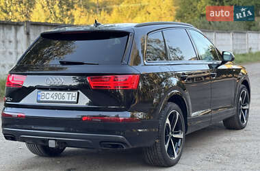 Внедорожник / Кроссовер Audi Q7 2018 в 