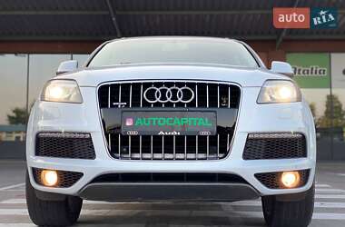 Позашляховик / Кросовер Audi Q7 2013 в 