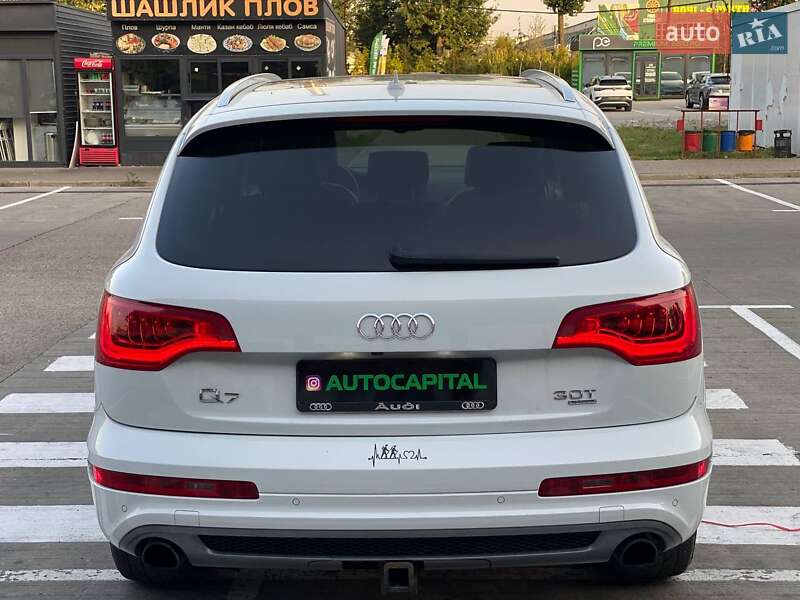 Позашляховик / Кросовер Audi Q7 2013 в Києві