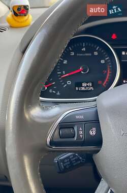 Позашляховик / Кросовер Audi Q7 2013 в 
