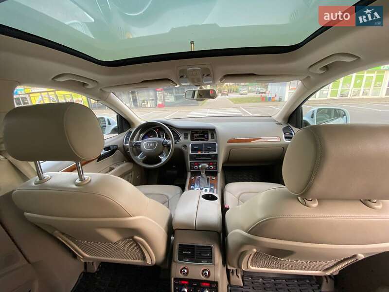 Позашляховик / Кросовер Audi Q7 2013 в Києві