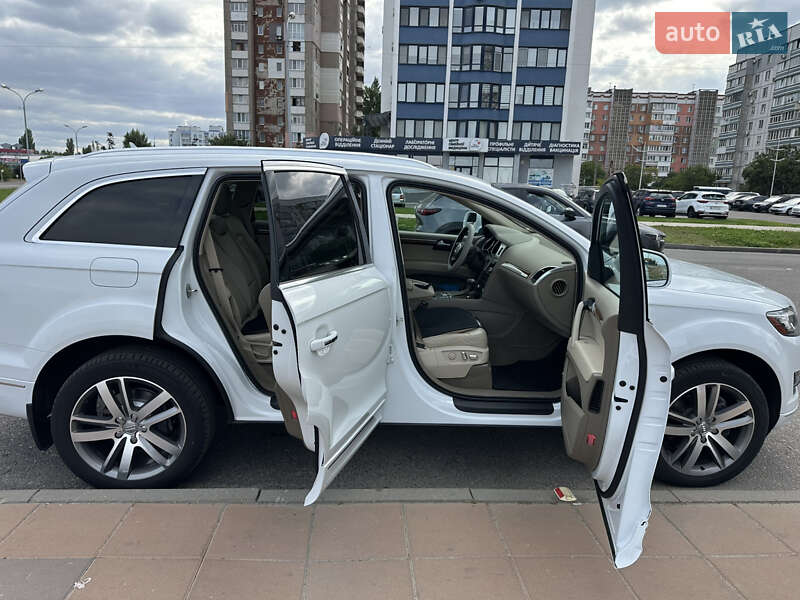 Позашляховик / Кросовер Audi Q7 2013 в Черкасах