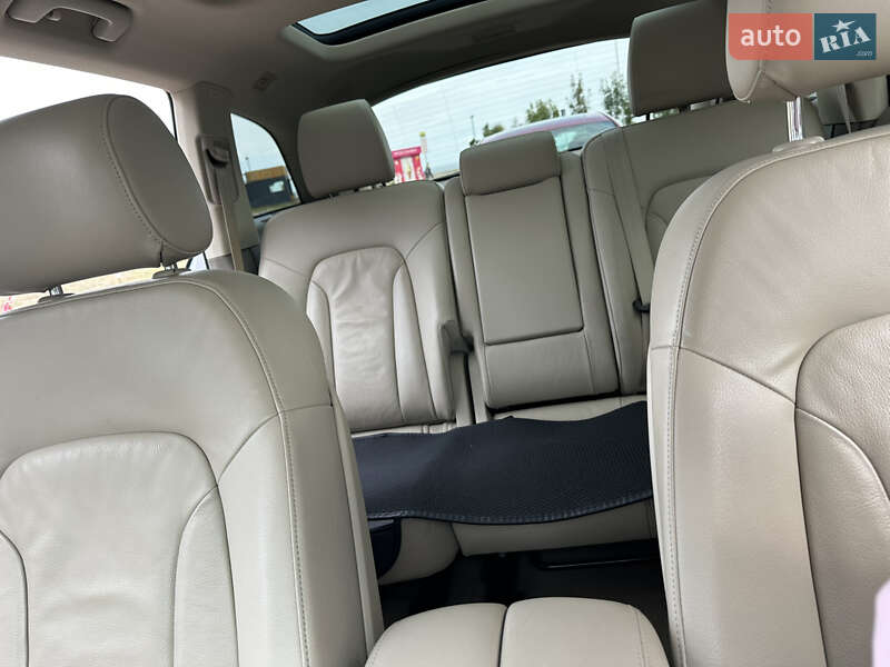 Позашляховик / Кросовер Audi Q7 2013 в Черкасах