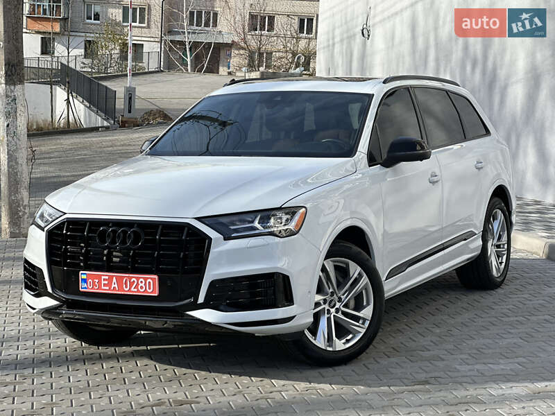 Позашляховик / Кросовер Audi Q7 2021 в Києві