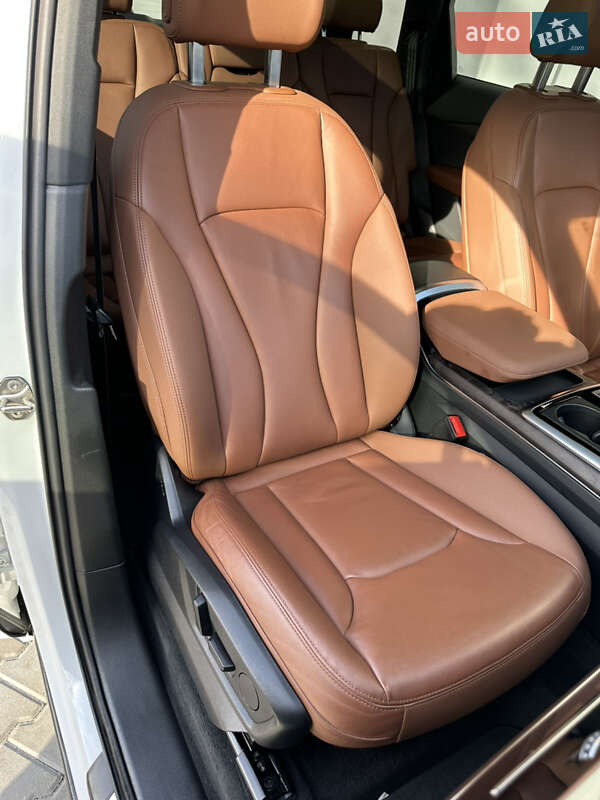 Позашляховик / Кросовер Audi Q7 2021 в Києві