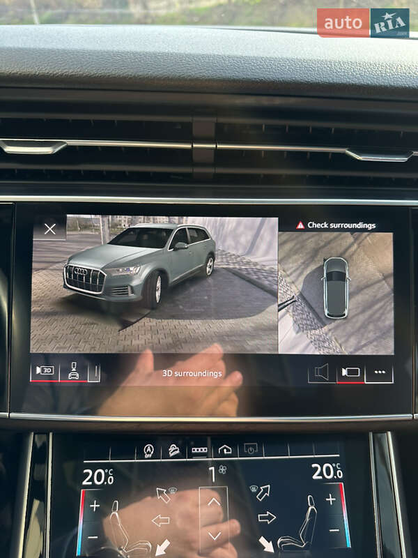 Позашляховик / Кросовер Audi Q7 2021 в Києві