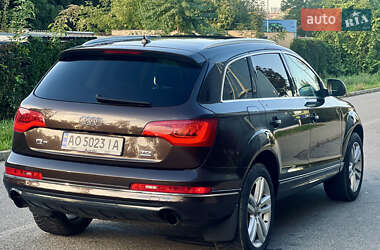 Позашляховик / Кросовер Audi Q7 2009 в 