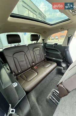 Позашляховик / Кросовер Audi Q7 2009 в 