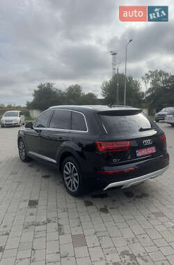 Внедорожник / Кроссовер Audi Q7 2018 в 